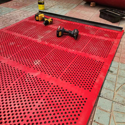 ความกว้าง 1m แผ่นยางที่ทําความสะอาดเองสําหรับการแยกวัสดุละเอียด